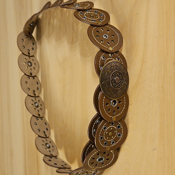 Women Wide Boho Disc Faux Leather Belt Vintage Western OSFM - Picture 4 of 4